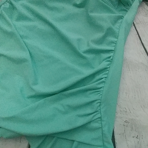 DONATED REACTION KENNETH COLE mint one piece sz 4 - Picture 4 of 8